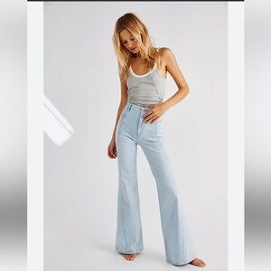 Free People We The Free Light Wash Florence Flare